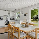 Conradine - 600m From The Sea By Interhome קרוסה