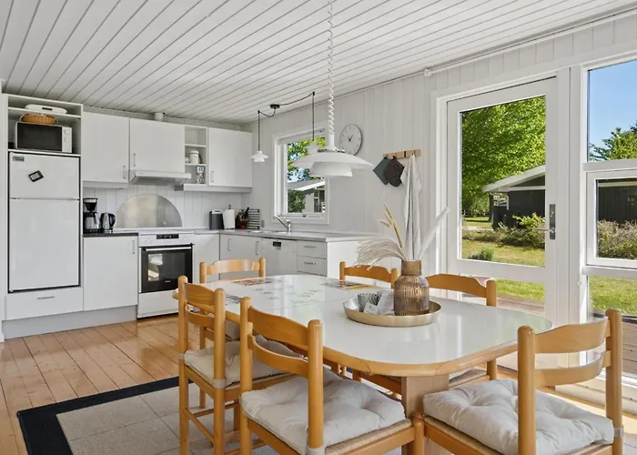 Conradine - 600m From The Sea By Interhome Krusa