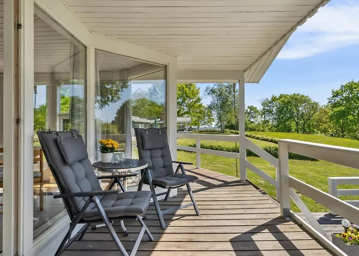 Holiday home Conradine - 600m From The Sea By Interhome *