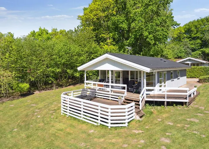 Conradine - 600m From The Sea By Interhome